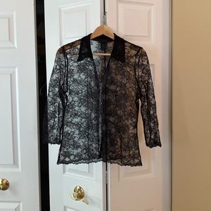 The Limited Lace 3/4 top